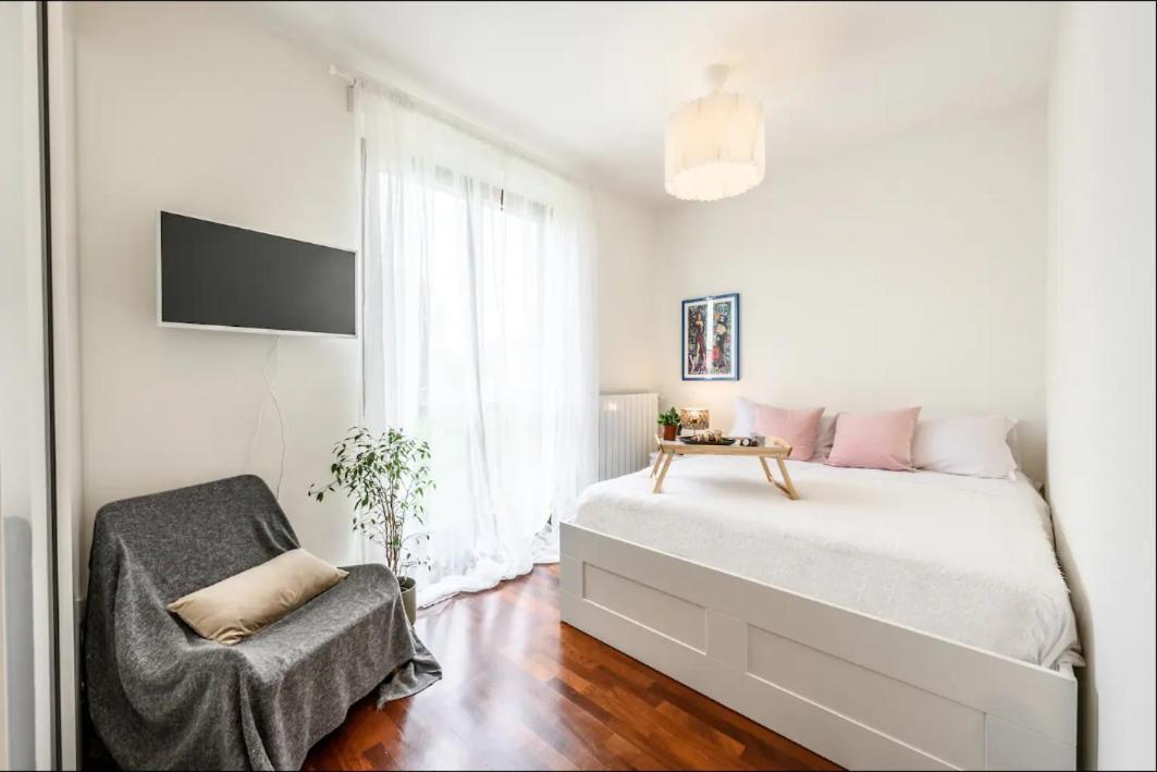 Casa Albertina Grazioso Appartamento Vicino Alla Stazione モンツァ エクステリア 写真
